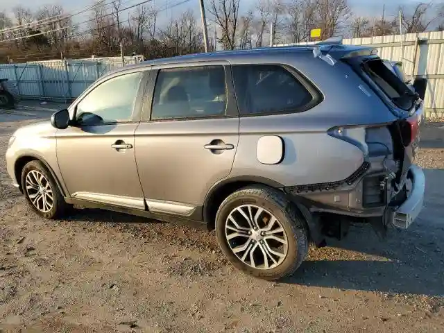 JA4AZ3A32JJ005355 2018 MITSUBISHI OUTLANDER-1