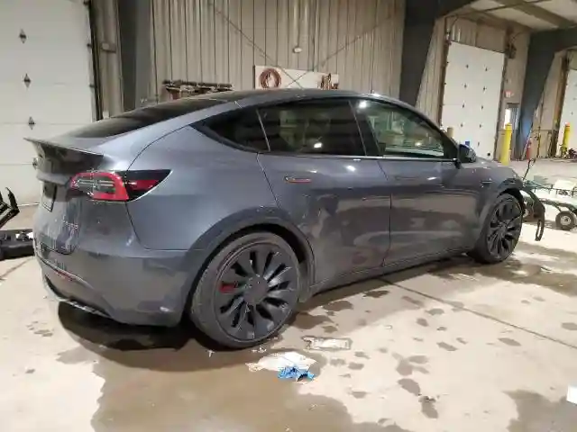 7SAYGDEF3NF444522 2022 TESLA MODEL Y-2