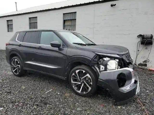 JA4J4VA82RZ018805 2024 MITSUBISHI OUTLANDER-3