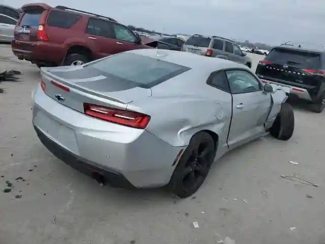 1G1FC1RS8J0107819 2018 CHEVROLET CAMARO-2