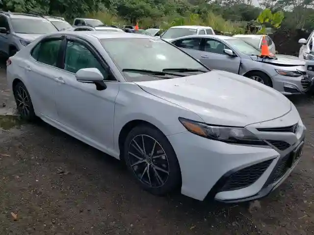 4T1G11AK1RU234795 2024 TOYOTA CAMRY-3
