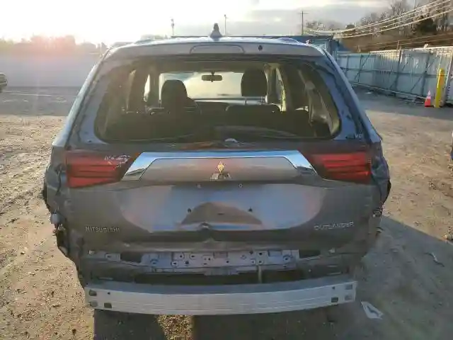 JA4AZ3A32JJ005355 2018 MITSUBISHI OUTLANDER-5