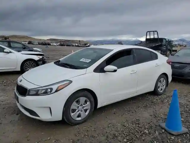 3KPFK4A78JE206313 2018 KIA FORTE-0
