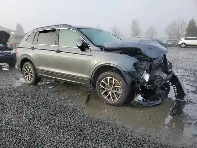 3VV2B7AX2KM191221 2019 VOLKSWAGEN TIGUAN-3