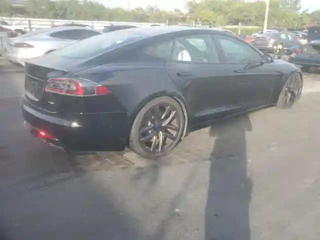 5YJSA1E64NF461218 2022 TESLA MODEL S-2