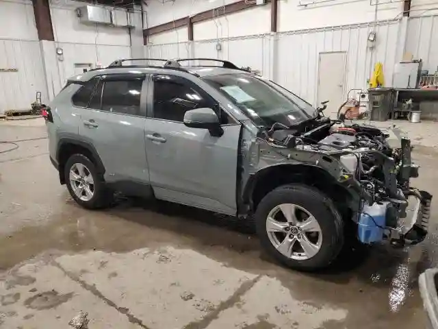 2T3RWRFV3MW114637 2021 TOYOTA RAV4-3