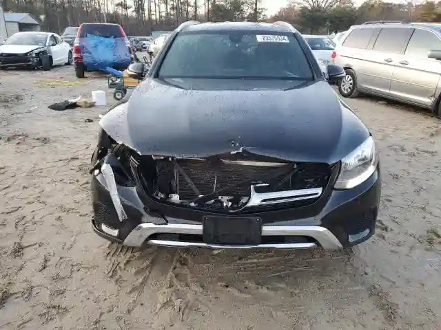 WDC0G4JB7KF568775 2019 MERCEDES-BENZ GLC-CLASS-4