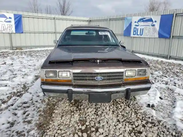 2FABP77F8KX129671 1989 FORD CROWN VIC-4