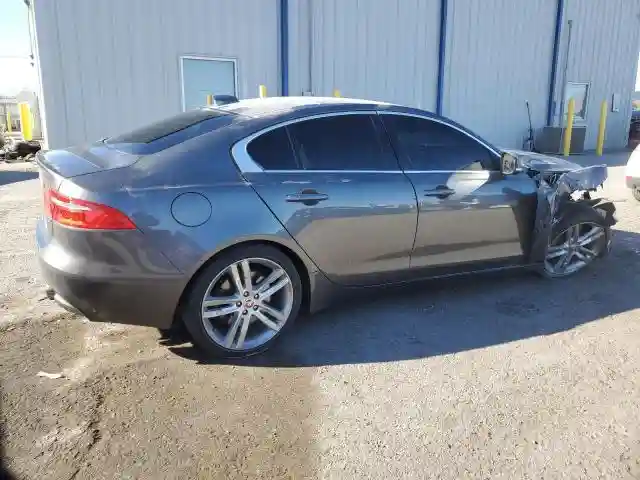 SAJAE4BVXHA968555 2017 JAGUAR XE-2