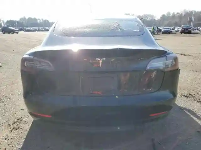 5YJ3E1EA5KF323518 2019 TESLA MODEL 3-5