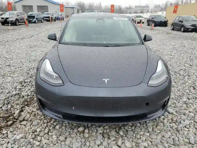 5YJ3E1EB3MF019695 2021 TESLA MODEL 3-4
