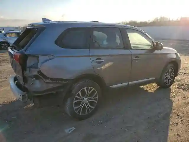 JA4AZ3A32JJ005355 2018 MITSUBISHI OUTLANDER-2