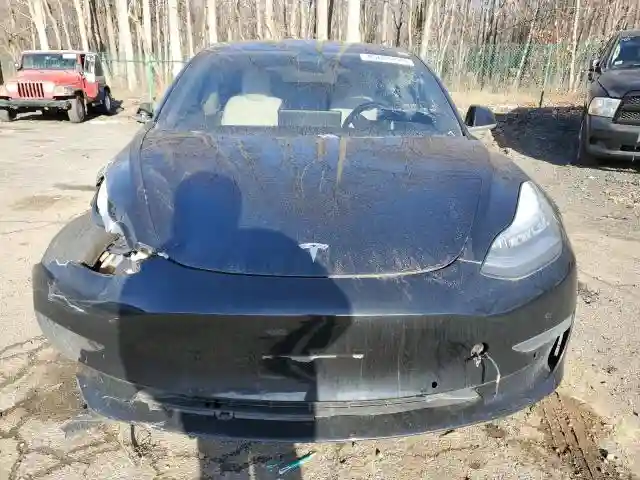 5YJ3E1EA5KF323518 2019 TESLA MODEL 3-4
