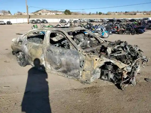 3MW5R7J03N8C42519 2022 BMW 3 SERIES-3