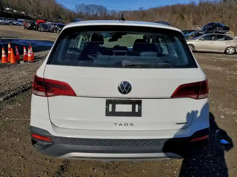 3VVAX7B21NM016947 2022 VOLKSWAGEN TAOS S-5