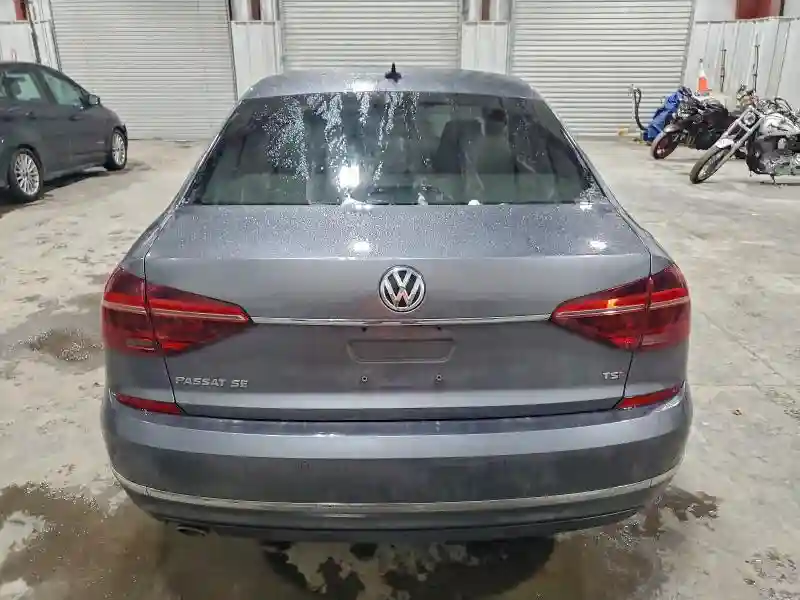 1VWBA7A31JC021878 2018 VOLKSWAGEN PASSAT-5