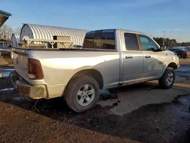 1C6RR7GG3HS818208 2017 RAM 1500-2