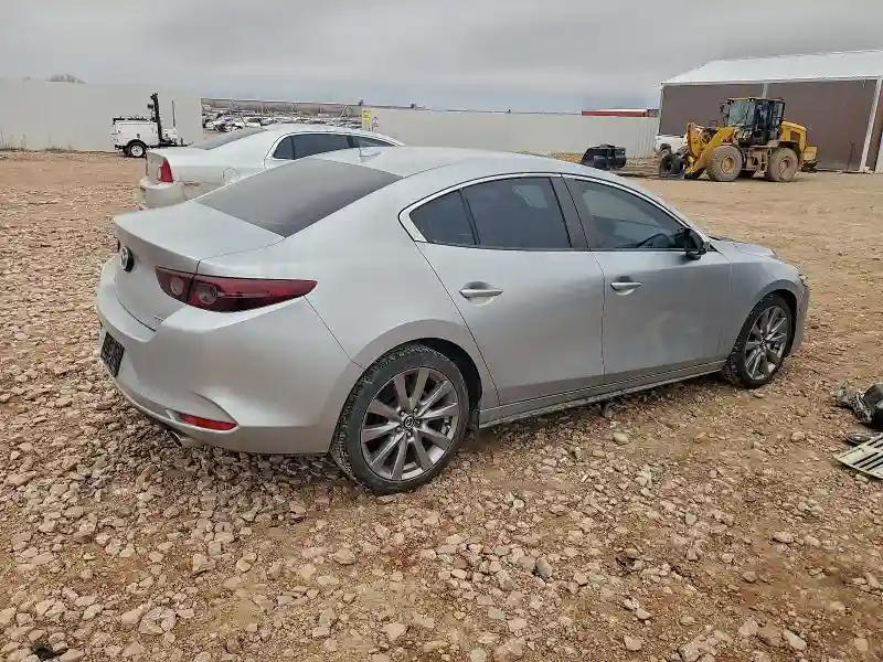 JM1BPACL3K1108089 2019 MAZDA 3-2
