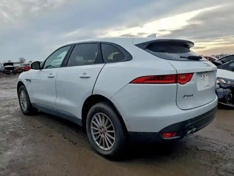 SADCS2BN5HA085729 2017 JAGUAR F-PACE-1