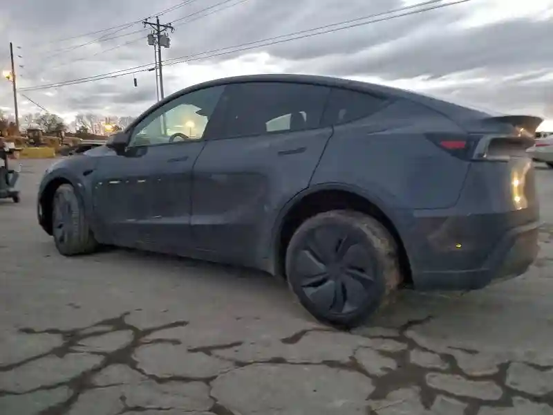 7SAYGDEE6TA463454 2026 TESLA MODEL Y-1