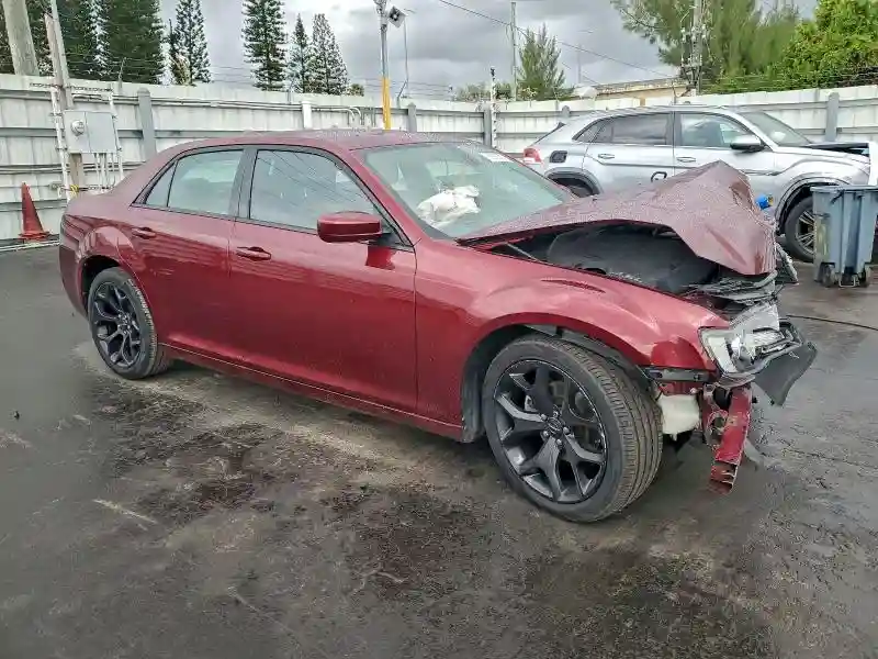 2C3CCABG5KH654015 2019 CHRYSLER 300-3