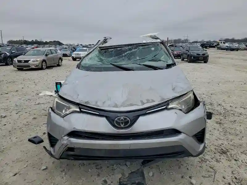 JTMZFREV9JJ185580 2018 TOYOTA RAV4-4