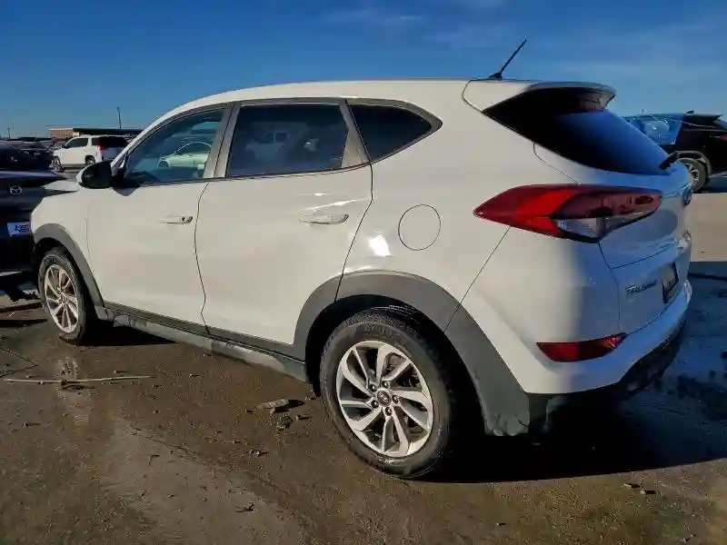 KM8J23A42JU616760 2018 HYUNDAI TUCSON-1