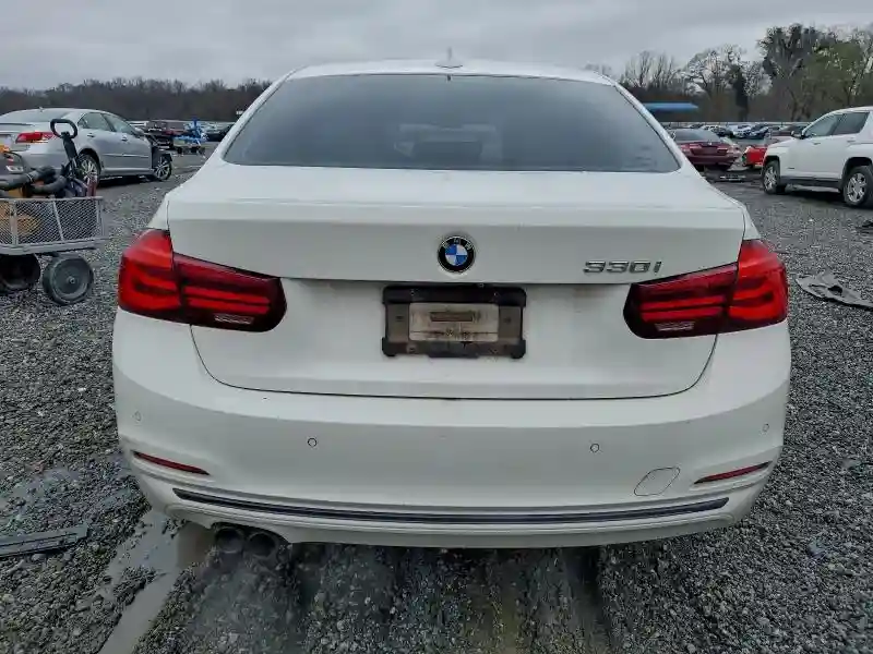 WBA8B9G52JNU99291 2018 BMW 3 SERIES-5
