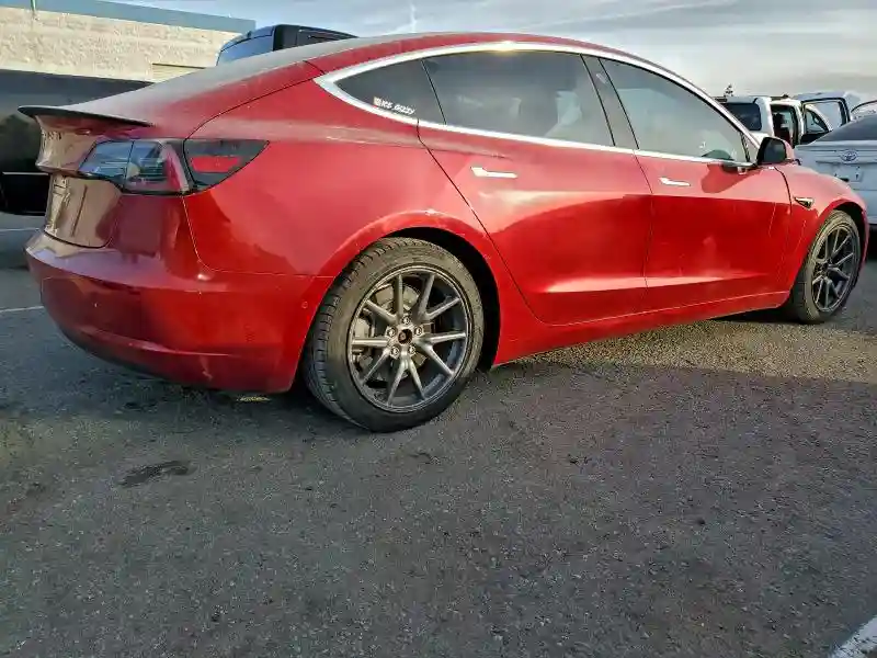 5YJ3E1EA6JF049146 2018 TESLA MODEL 3-2
