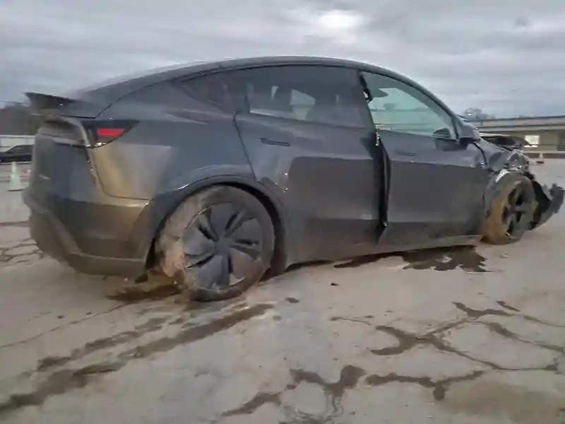 7SAYGDEE6TA463454 2026 TESLA MODEL Y-2