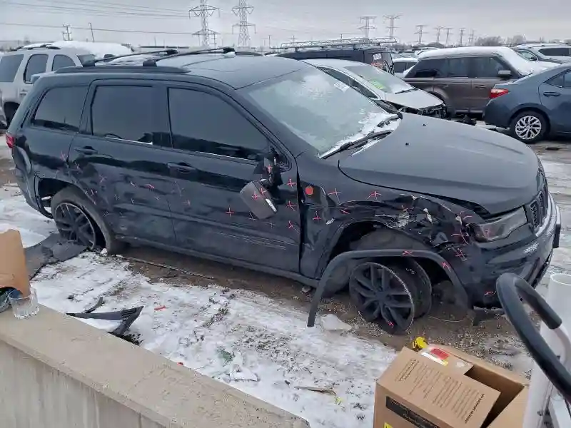 1C4RJFLT3KC674917 2019 JEEP GRAND CHEROKEE-3