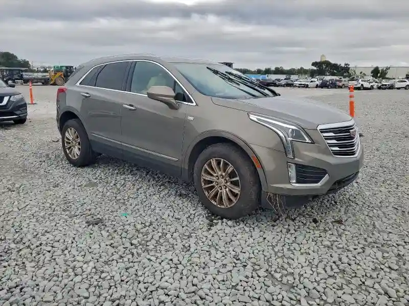 1GYKNARS2HZ240947 2017 CADILLAC XT5-3