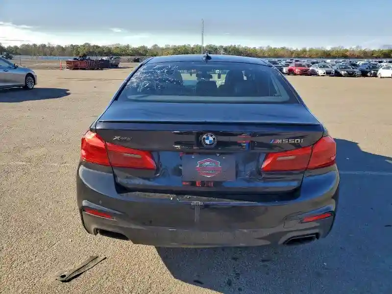 WBAJB9C56JG464233 2018 BMW M5-5