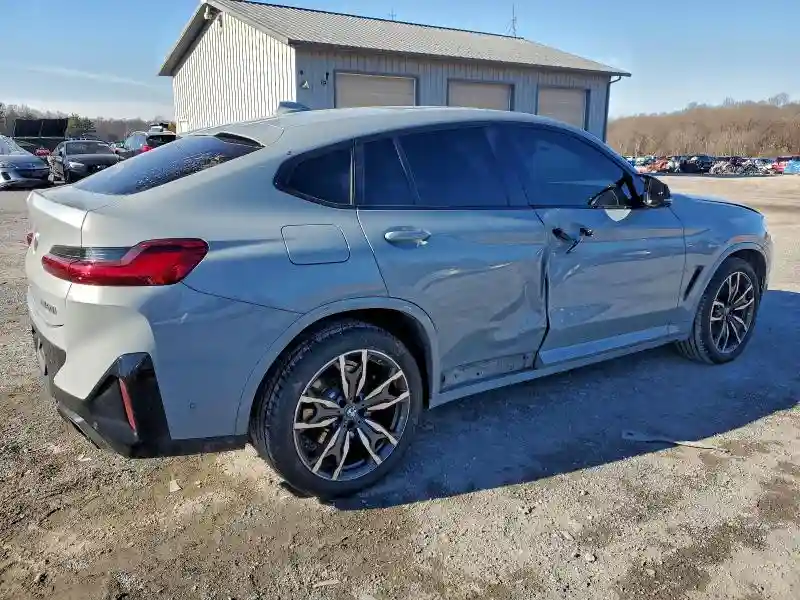 5UX43DT09N9K11789 2022 BMW X4-2
