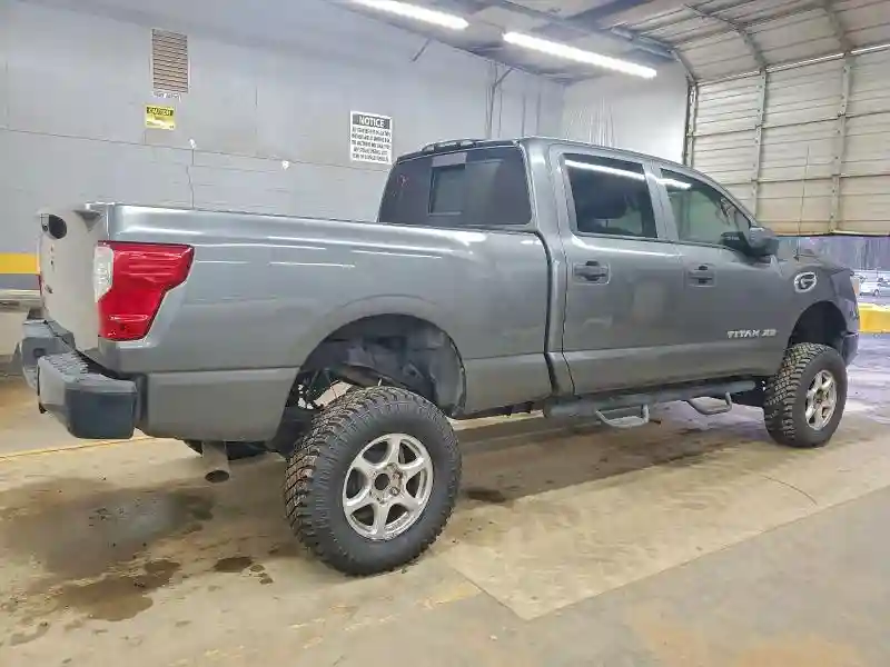 1N6BA1F31HN526226 2017 NISSAN TITAN-2