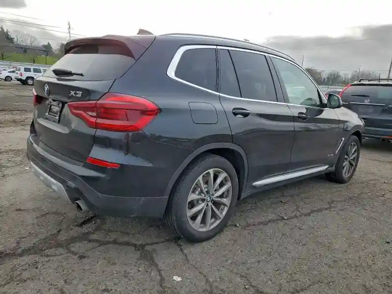 5UXTR9C57JLC73761 2018 BMW X3-2