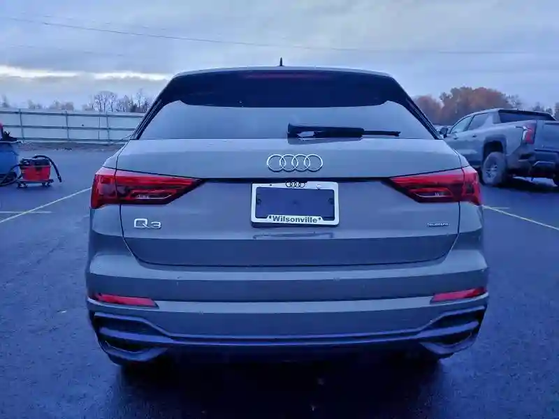 WA1DECF32S1109735 2025 AUDI Q3-5
