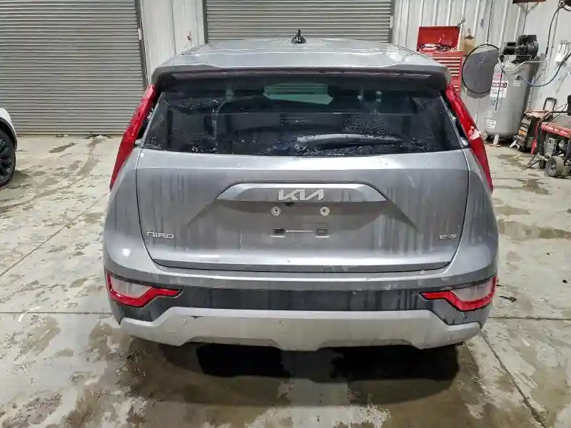 KNDCP3LEXP5069955 2023 KIA NIRO-5