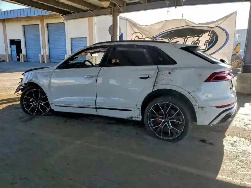 WA1EVBF14ND008003 2022 AUDI Q8-1