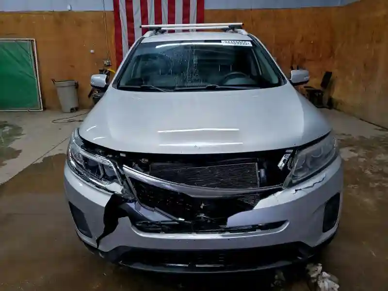 5XYKTDA78FG602196 2015 KIA SORENTO-4