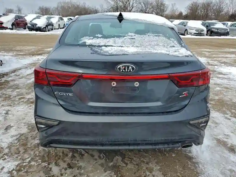 3KPF34AD4KE016593 2019 KIA FORTE-5