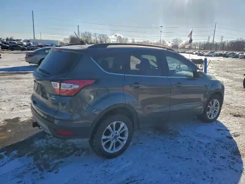 1FMCU0GD8JUB09192 2018 FORD ESCAPE-4