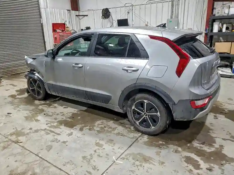 KNDCP3LEXP5069955 2023 KIA NIRO-1