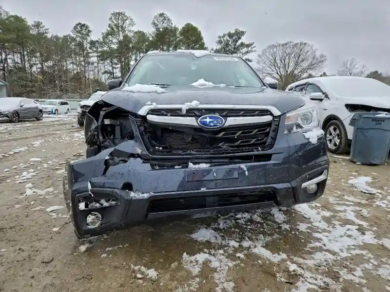 JF2SJARC1HH572413 2017 SUBARU FORESTER-4